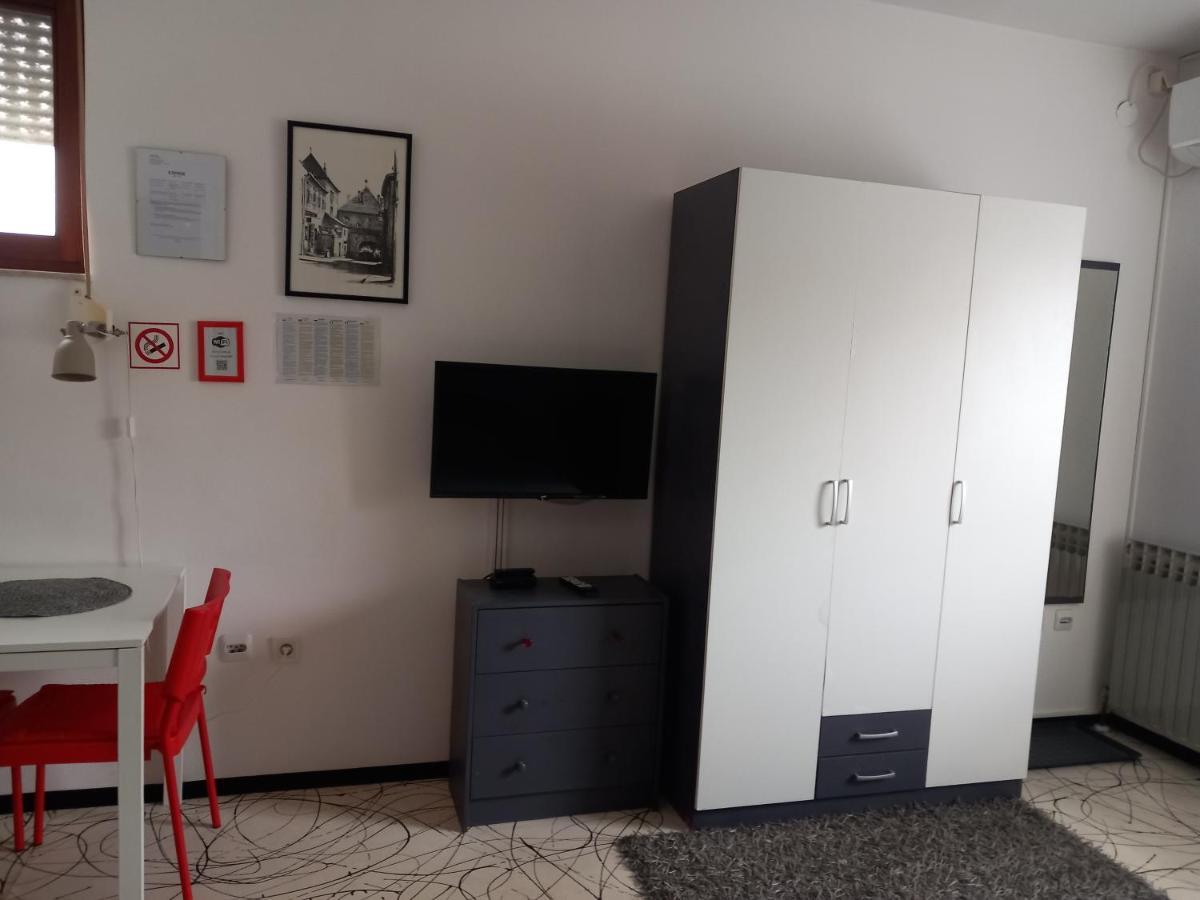 Rooms Sobe Zg ザグレブ エクステリア 写真