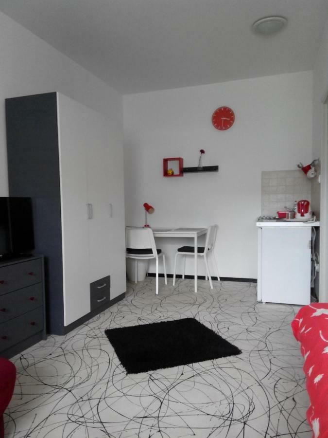 Rooms Sobe Zg ザグレブ エクステリア 写真